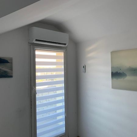 شقة Apartament Pod Gwiazdami أوستروف فيلكابورسكي المظهر الخارجي الصورة