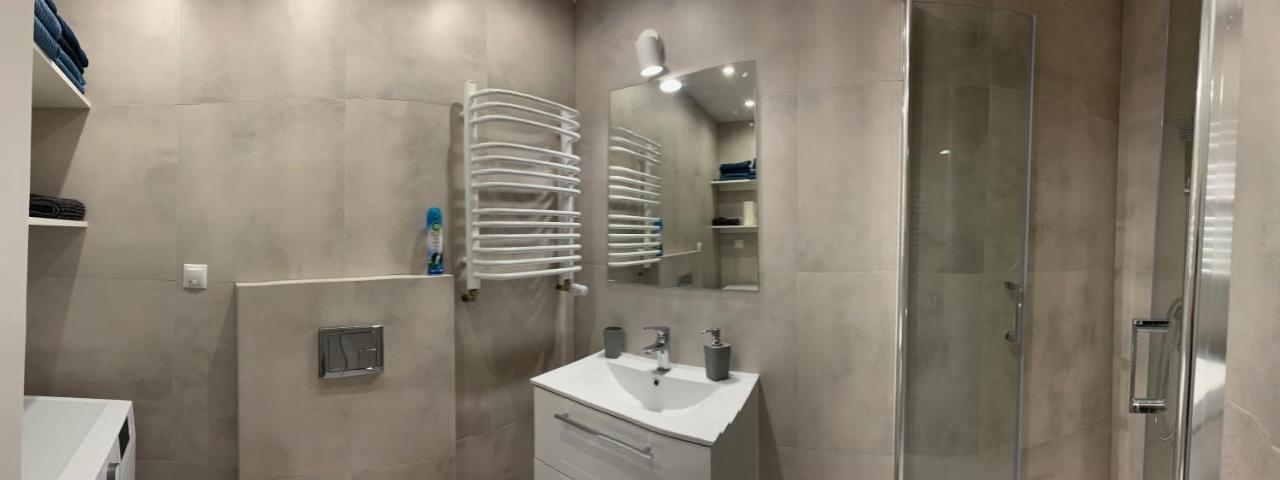 شقة Apartament Pod Gwiazdami أوستروف فيلكابورسكي المظهر الخارجي الصورة