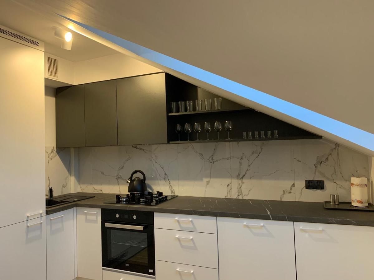 شقة Apartament Pod Gwiazdami أوستروف فيلكابورسكي المظهر الخارجي الصورة